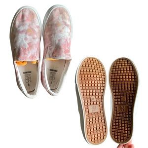 Women’s Casual Shoes